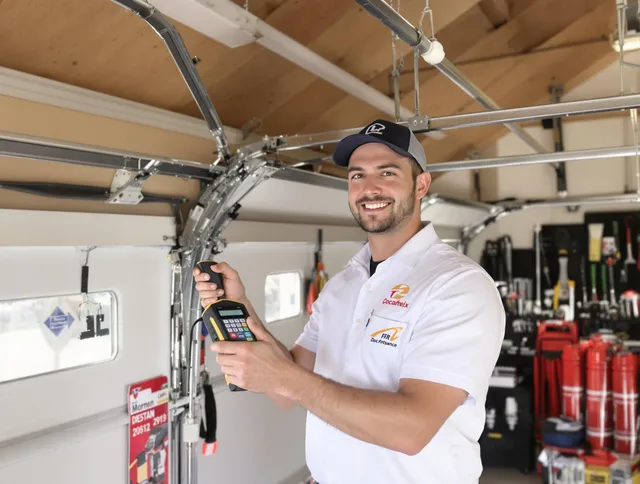 Solon Garage Door Repair local technician providing expert garage door repair in Solon neighborhood